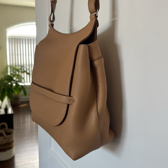 The Row Sideby Bag in Beige ($2600 MSRP) - Picture 4 of 11